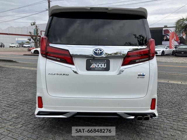 Toyota ALPHARD HYBRID 2022-08 6271121-6