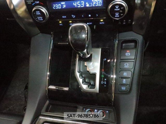 Toyota ALPHARD HYBRID 2020-08 6271124-26