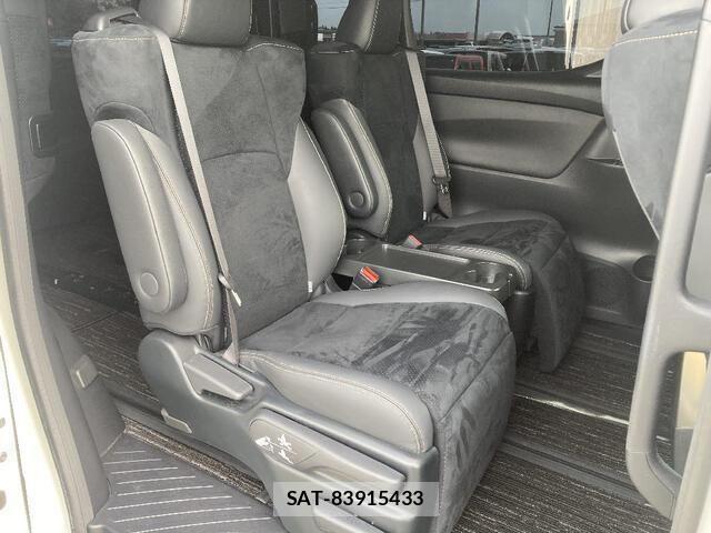 Toyota ALPHARD HYBRID 2022-09 6525365-29
