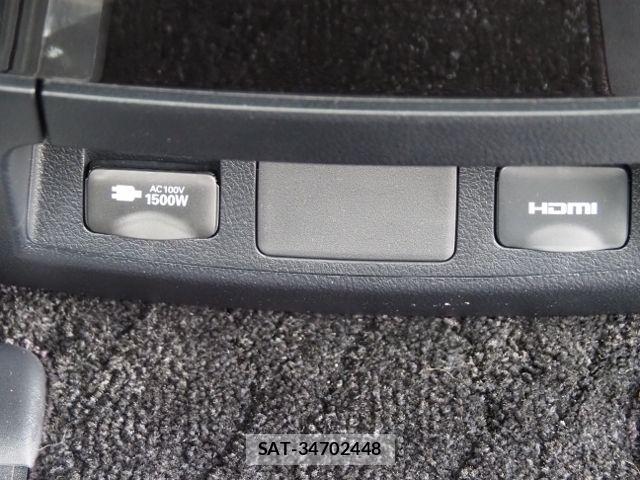Toyota ALPHARD HYBRID 2021-04 6525358-14