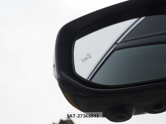 Toyota ALPHARD HYBRID 2023-08 6610349-26