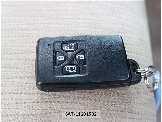 Toyota ALPHARD HYBRID 2013-02 6610367-17
