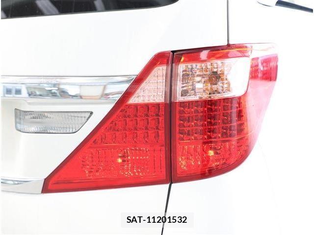 Toyota ALPHARD HYBRID 2013-02 6610367-26