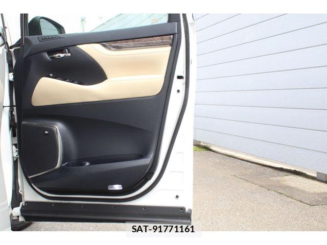 Toyota ALPHARD HYBRID 2018-05 6641203-14
