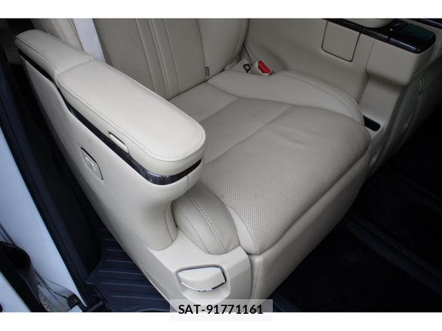 Toyota ALPHARD HYBRID 2018-05 6641203-17