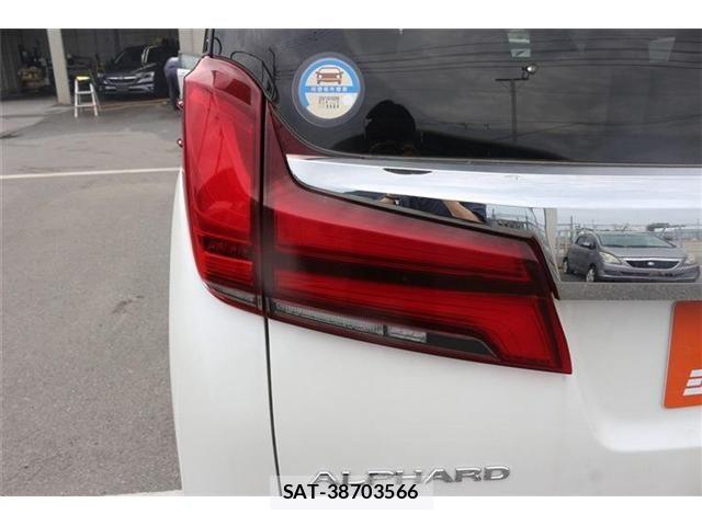 Toyota ALPHARD HYBRID 2022-04 6690897-20