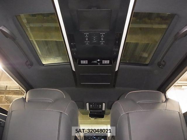 Toyota ALPHARD HYBRID 2023-09 6690893-14