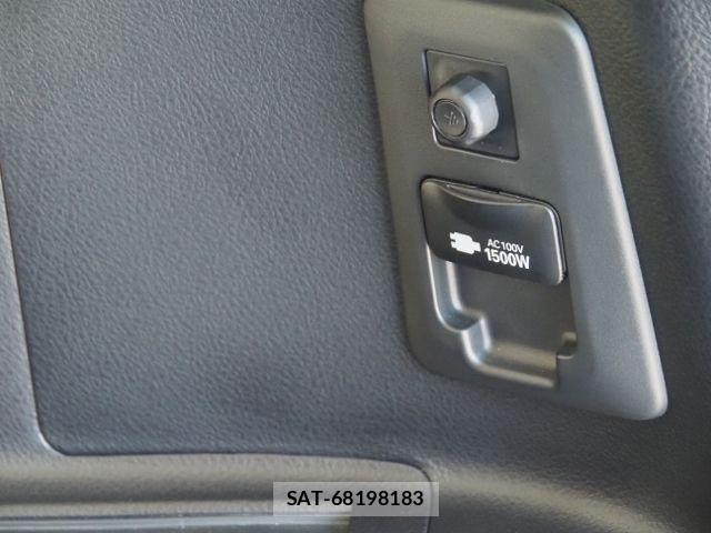 Toyota ALPHARD HYBRID 2023-04 6901648-17