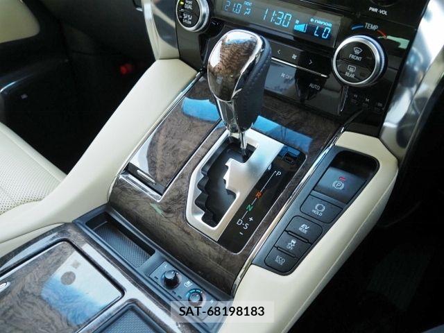Toyota ALPHARD HYBRID 2023-04 6901648-29