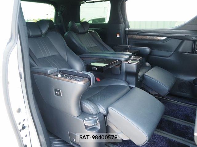 Toyota ALPHARD HYBRID 2022-11 6901654-13