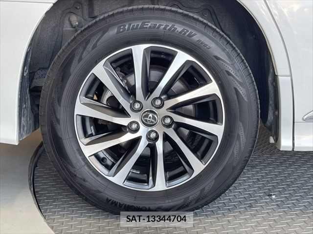 Toyota ALPHARD HYBRID 2015-07 6987788-15