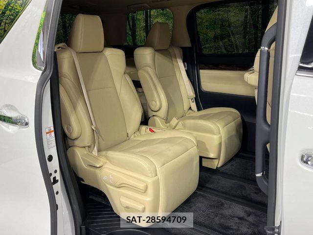 Toyota ALPHARD HYBRID 2019-03 6987776-9