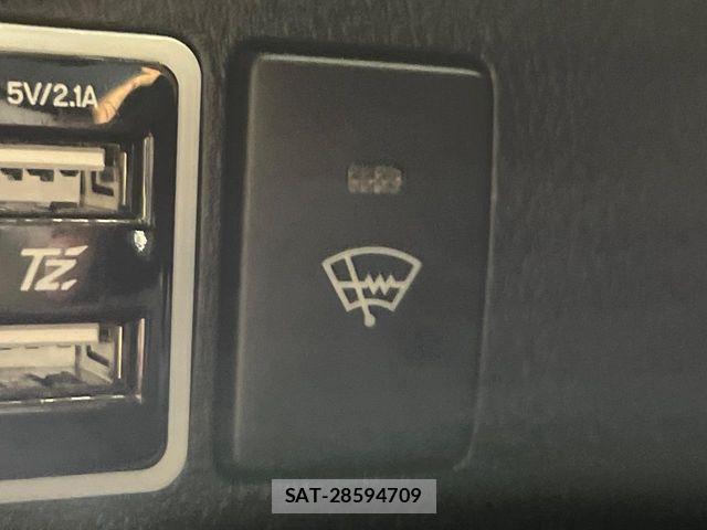 Toyota ALPHARD HYBRID 2019-03 6987776-7