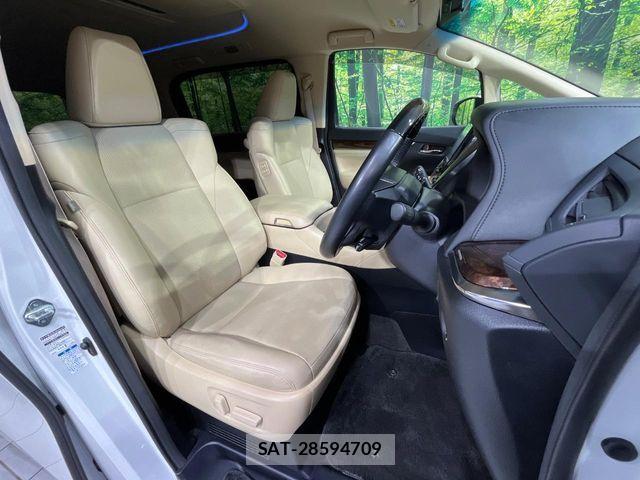 Toyota ALPHARD HYBRID 2019-03 6987776-8