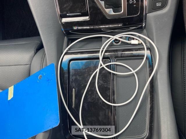 Toyota ALPHARD HYBRID 2021-07 7057336-17