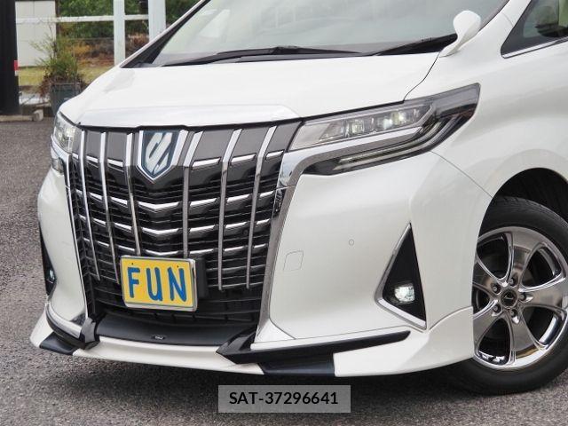 Toyota ALPHARD HYBRID 2022-10 7057338-9