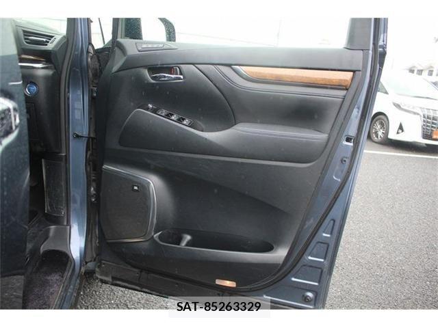 Toyota ALPHARD HYBRID 2015-02 7057348-21