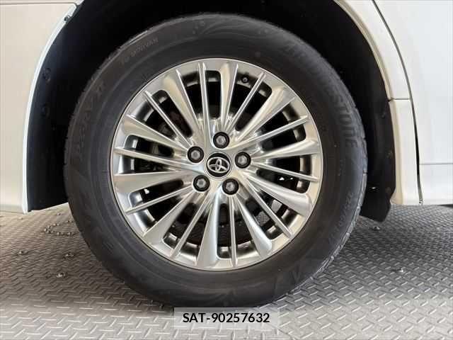 Toyota ALPHARD HYBRID 2019-11 7214426-28