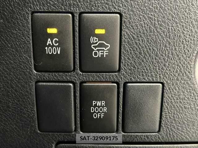 Toyota ALPHARD HYBRID 2017-06 7214416-9