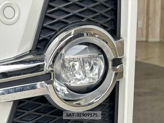 Toyota ALPHARD HYBRID 2017-06 7214416-29