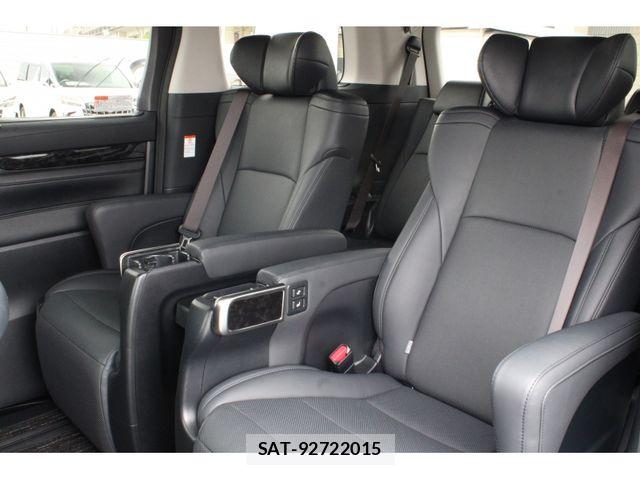 Toyota ALPHARD HYBRID 2022-03 7214442-3