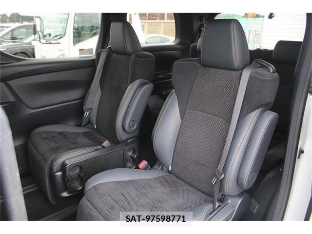 Toyota ALPHARD HYBRID 2021-11 7214439-25