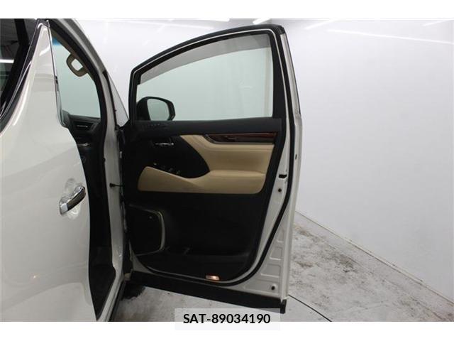 Toyota ALPHARD HYBRID 2016-06 7214413-29