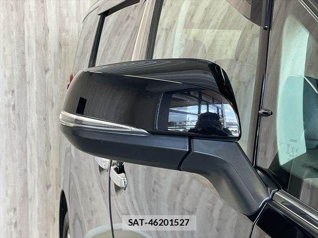 Toyota ALPHARD HYBRID 2018-03 7214417-28