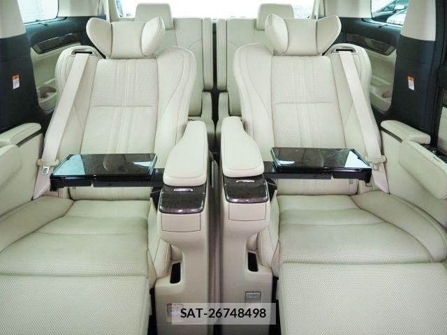 Toyota ALPHARD HYBRID 2022-11 7214441-11