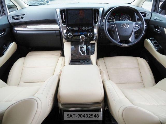 Toyota ALPHARD HYBRID 2023-05 7214447-9