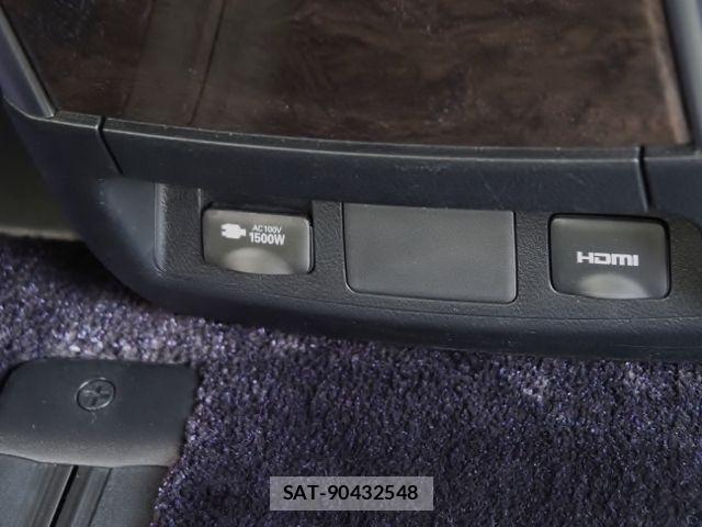 Toyota ALPHARD HYBRID 2023-05 7214447-14