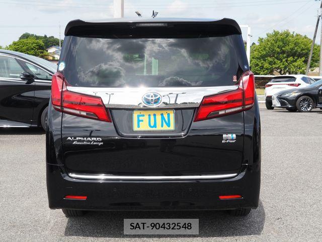 Toyota ALPHARD HYBRID 2023-05 7214447-6