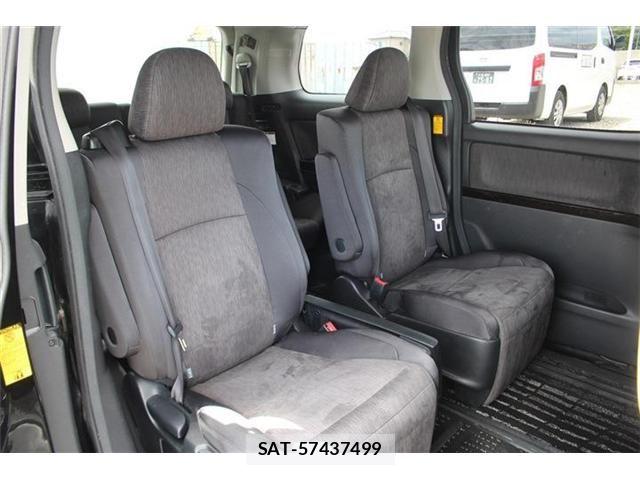 Toyota ALPHARD HYBRID 2013-09 7214402-9