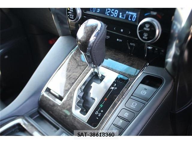 Toyota ALPHARD HYBRID 2020-05 7214433-18