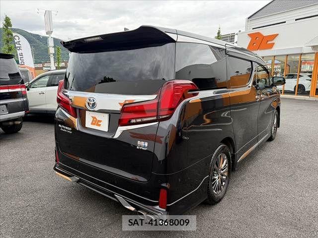Toyota ALPHARD HYBRID 2023-01 7214445-12