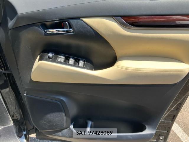 Toyota ALPHARD HYBRID 2016-05 7249757-24