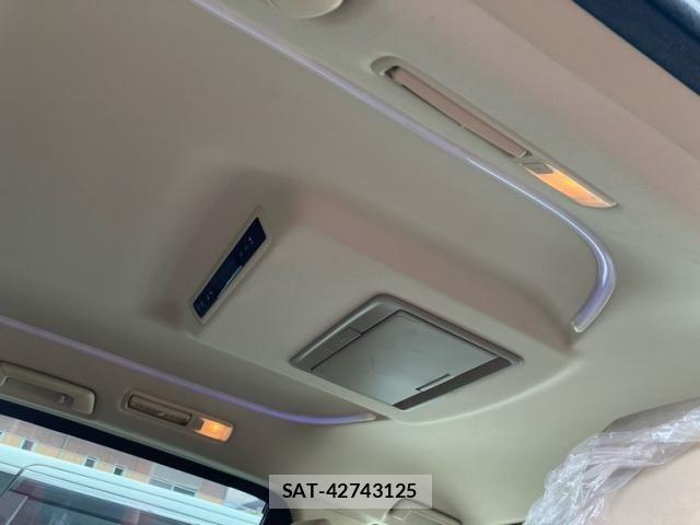 Toyota ALPHARD HYBRID 2017-06 7271460-10