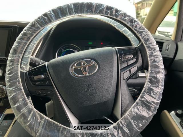 Toyota ALPHARD HYBRID 2017-06 7271460-17