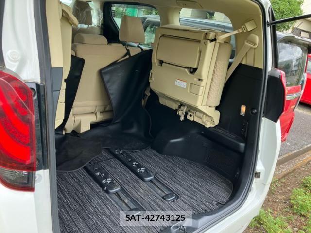 Toyota ALPHARD HYBRID 2017-06 7271460-8