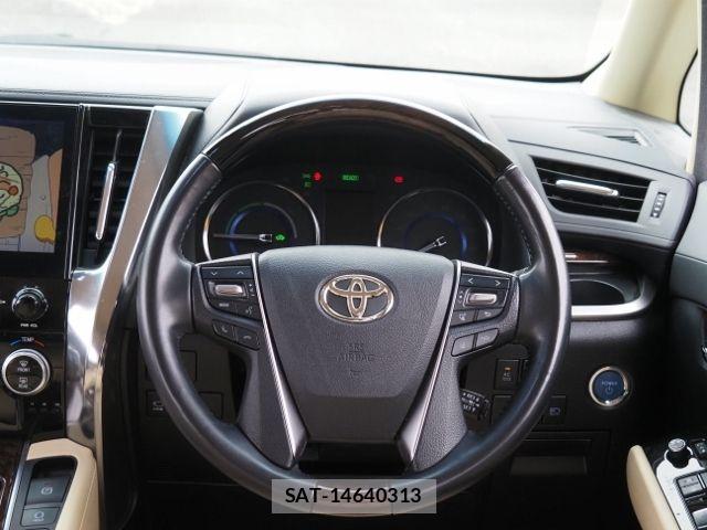 Toyota ALPHARD HYBRID 2021-07 7325503-18