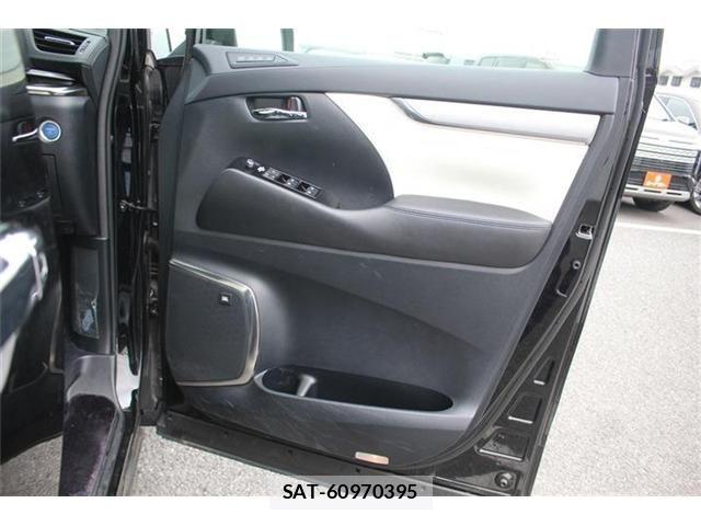 Toyota ALPHARD HYBRID 2019-01 7325479-16