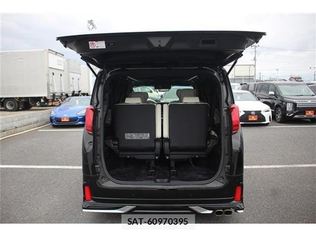 Toyota ALPHARD HYBRID 2019-01 7325479-28