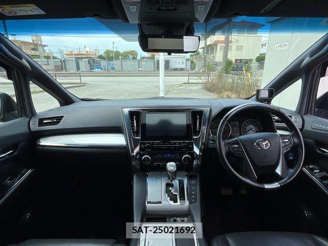 Toyota ALPHARD HYBRID 2018-05 7325501-1