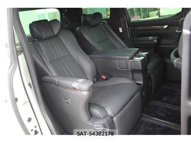 Toyota ALPHARD HYBRID 2020-01 7325488-18