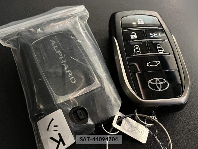 Toyota ALPHARD HYBRID 2021-04 7325492-20