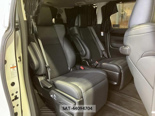 Toyota ALPHARD HYBRID 2021-04 7325492-22