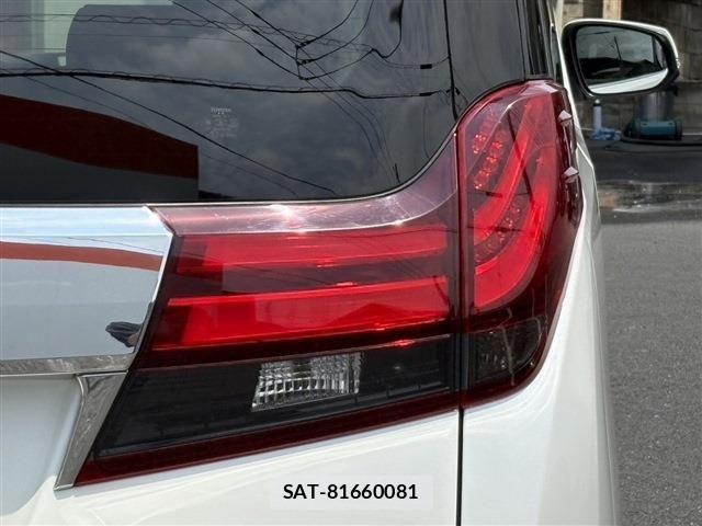 Toyota ALPHARD HYBRID 2017-08 7391244-13