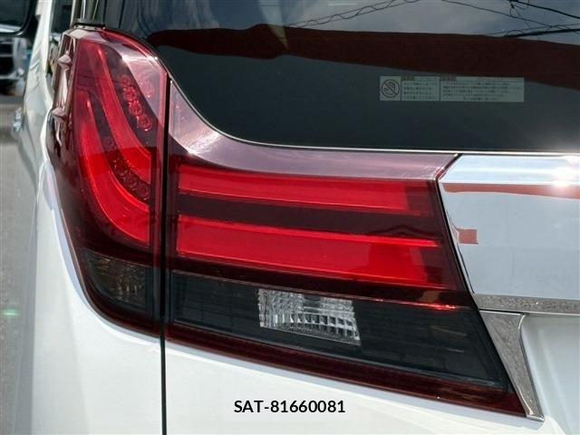 Toyota ALPHARD HYBRID 2017-08 7391244-29