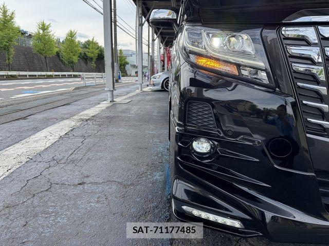 Toyota ALPHARD HYBRID 2017-08 7391238-21
