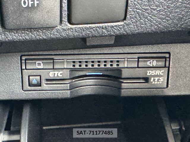 Toyota ALPHARD HYBRID 2017-08 7391238-5